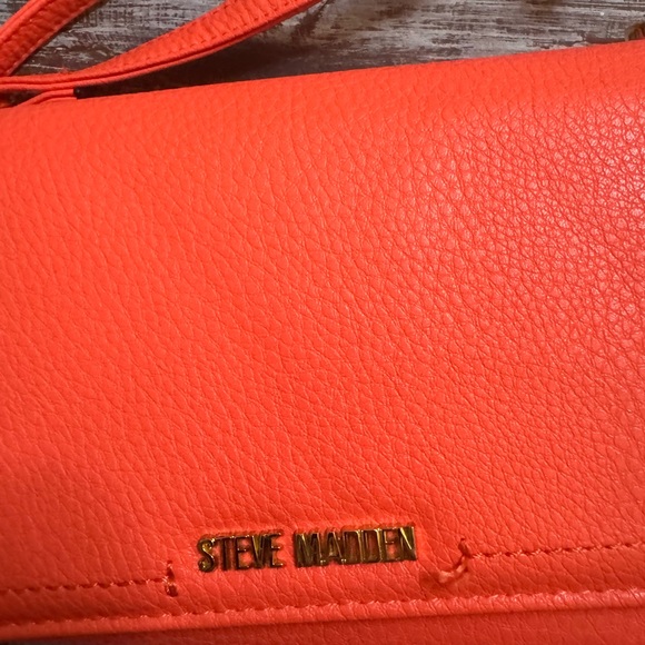 Steve Madden Vibrant Coral Crossbody Bag - Picture 2 of 5